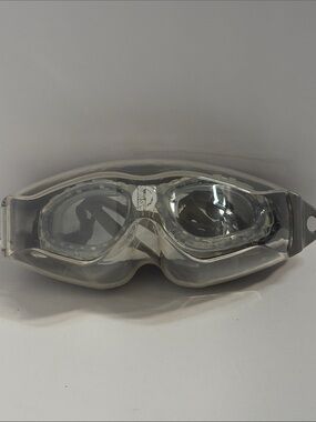 Sun & Sky adult adjustable swim goggles with clear lenses New in Case